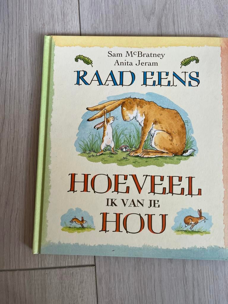 Raad eens hoeveel ik van je hou - Kinderboek, Ophalen of Verzenden, Zo goed als nieuw, 2 tot 3 jaar