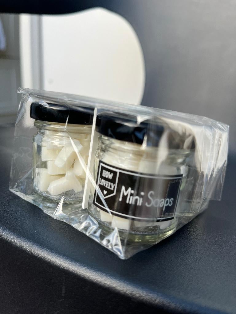 How lovely mini soaps in een potje! Kadotip zeep, Ophalen of Verzenden, Nieuw, Bad & Douche
