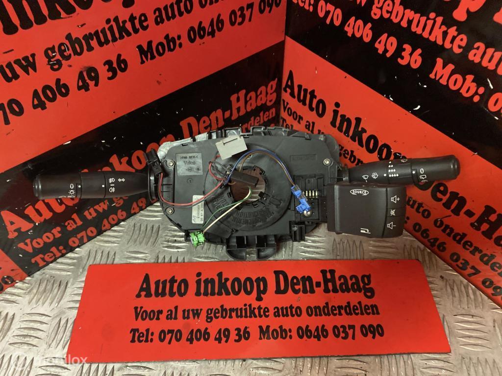 Renault Megane 2 ('02-'08) Stuurkolomschakelaar 820021376115, Ophalen of Verzenden, Gebruikt, Renault
