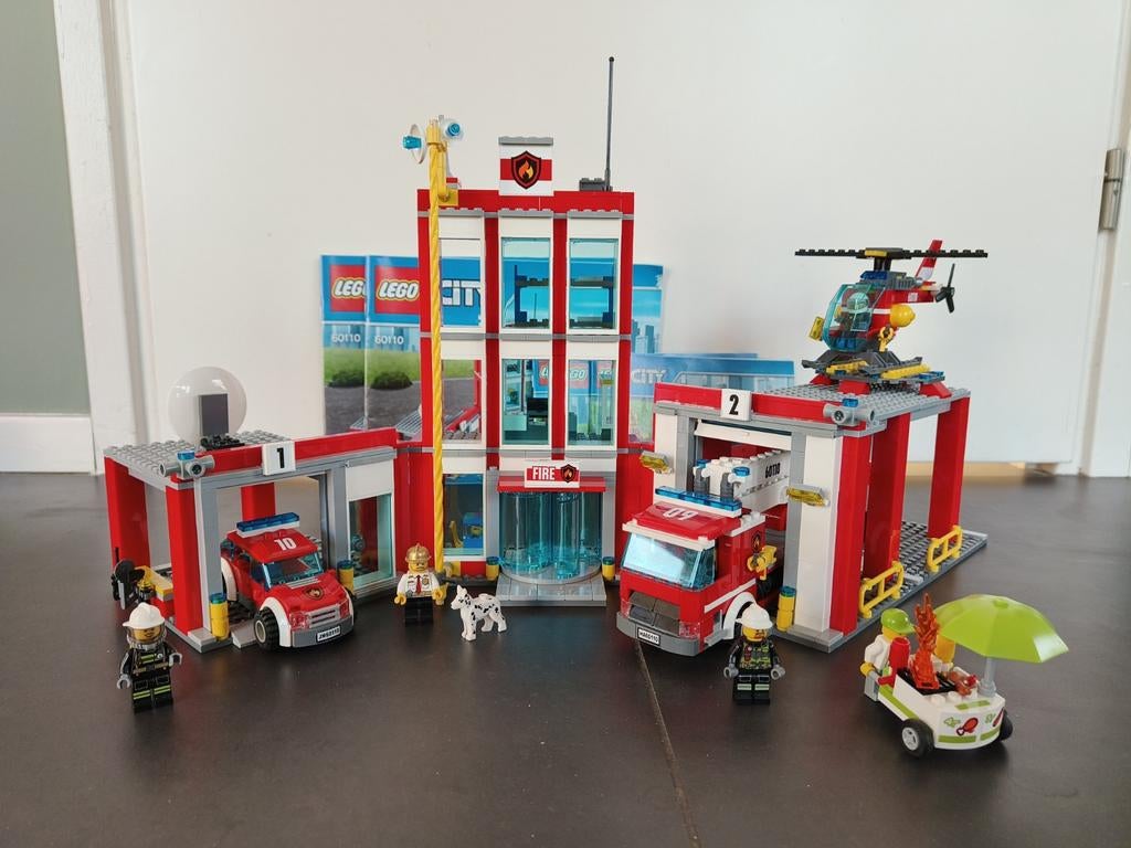 LEGO City Brandweerkazerne 60110 - Compleet!, Ophalen of Verzenden, Zo goed als nieuw, Complete set, Lego