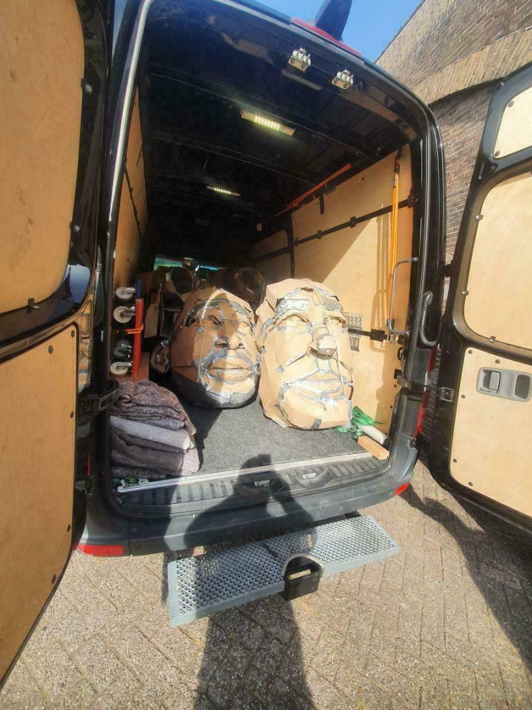 Foto 11 van Meubeltransport, kunstvervoer, regionaal / internationaal