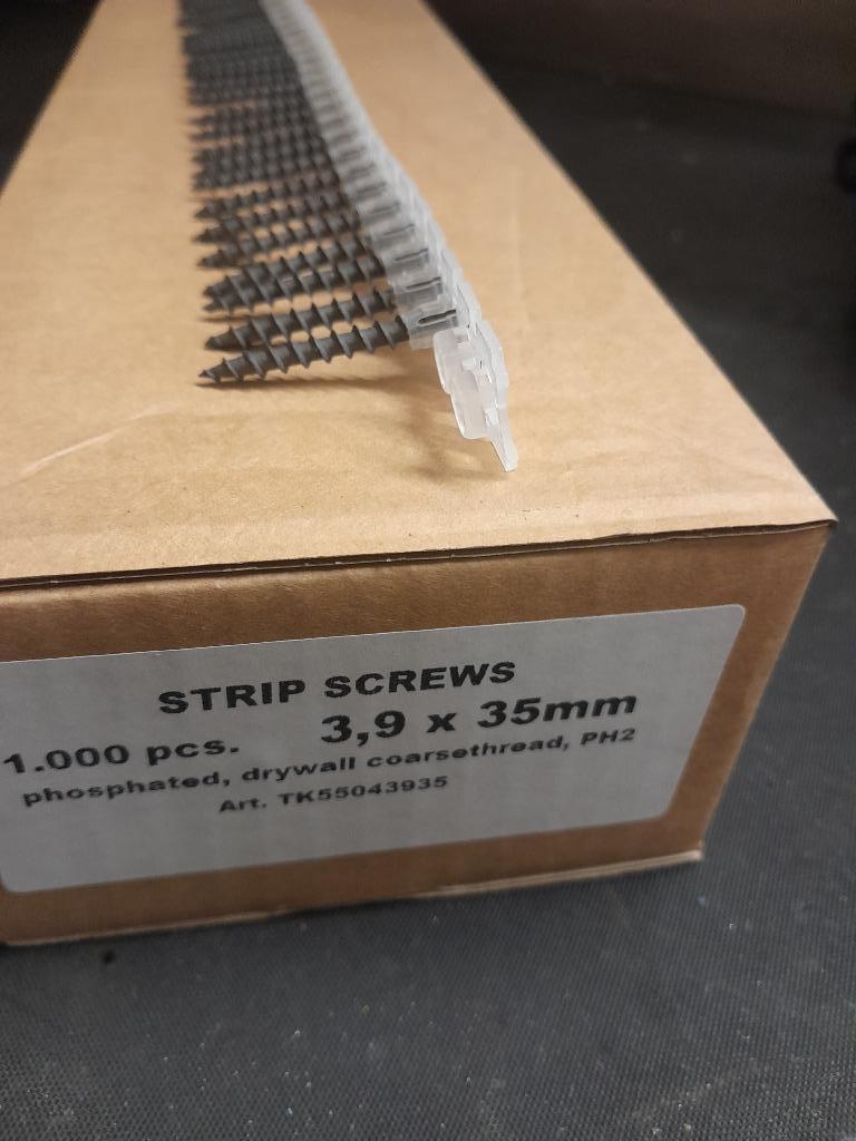 gipsschroeven op strips. OPRUIMING! 14,90  per doos van 1000, Ophalen of Verzenden, Nieuw, Overige typen