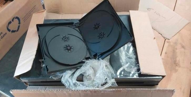 Dvd doosjes voor 4 dvd's 50 stuks, Cd's en Dvd's, Ophalen of Verzenden, Zo goed als nieuw