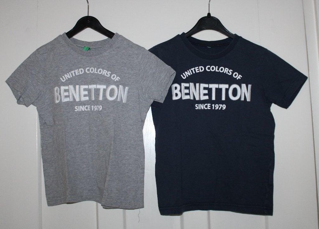 2 T-shirts van Benetton maat S 120 cm, Kinderen en Baby's, Kinderkleding | Maat 122, Gebruikt, Ophalen of Verzenden, Shirt of Longsleeve