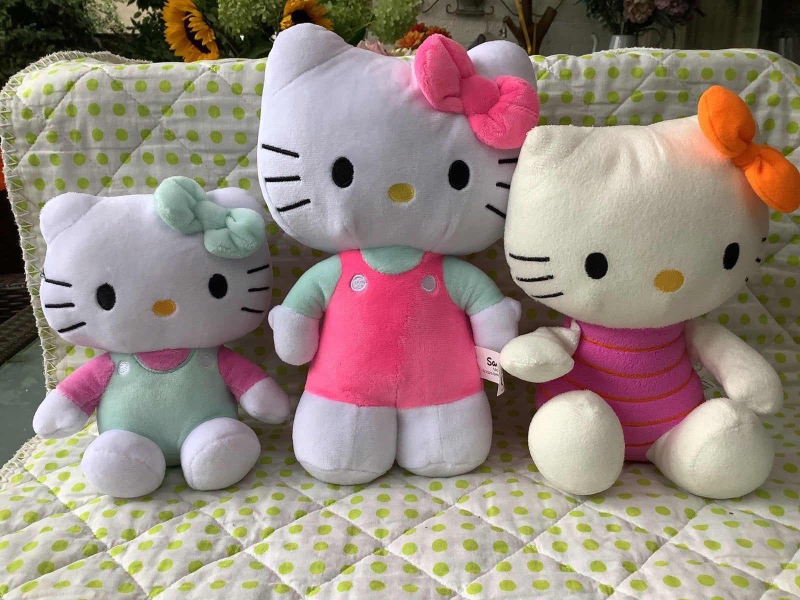 Schattige Sanrio Hello Kitty knuffels - Steun KIKA, Overige merken, Ophalen of Verzenden, Zo goed als nieuw, Meerkleurig