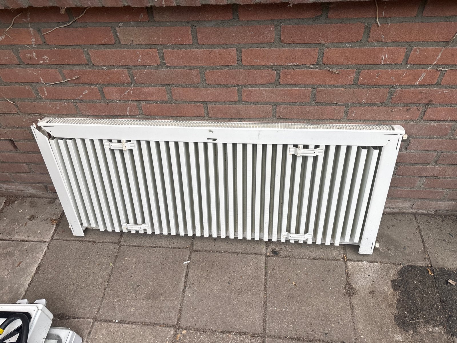 Witte radiator - Hoogte 47 cm, Breedte 122 cm, 30 tot 80 cm, Gebruikt, Radiator, Ophalen of Verzenden