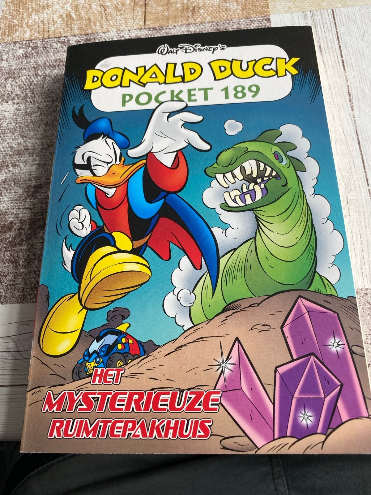 Donald Duck Pocket 189: Het Mysterieuze Ruimtepak Huis, Eén stripboek, Ophalen of Verzenden, Gelezen