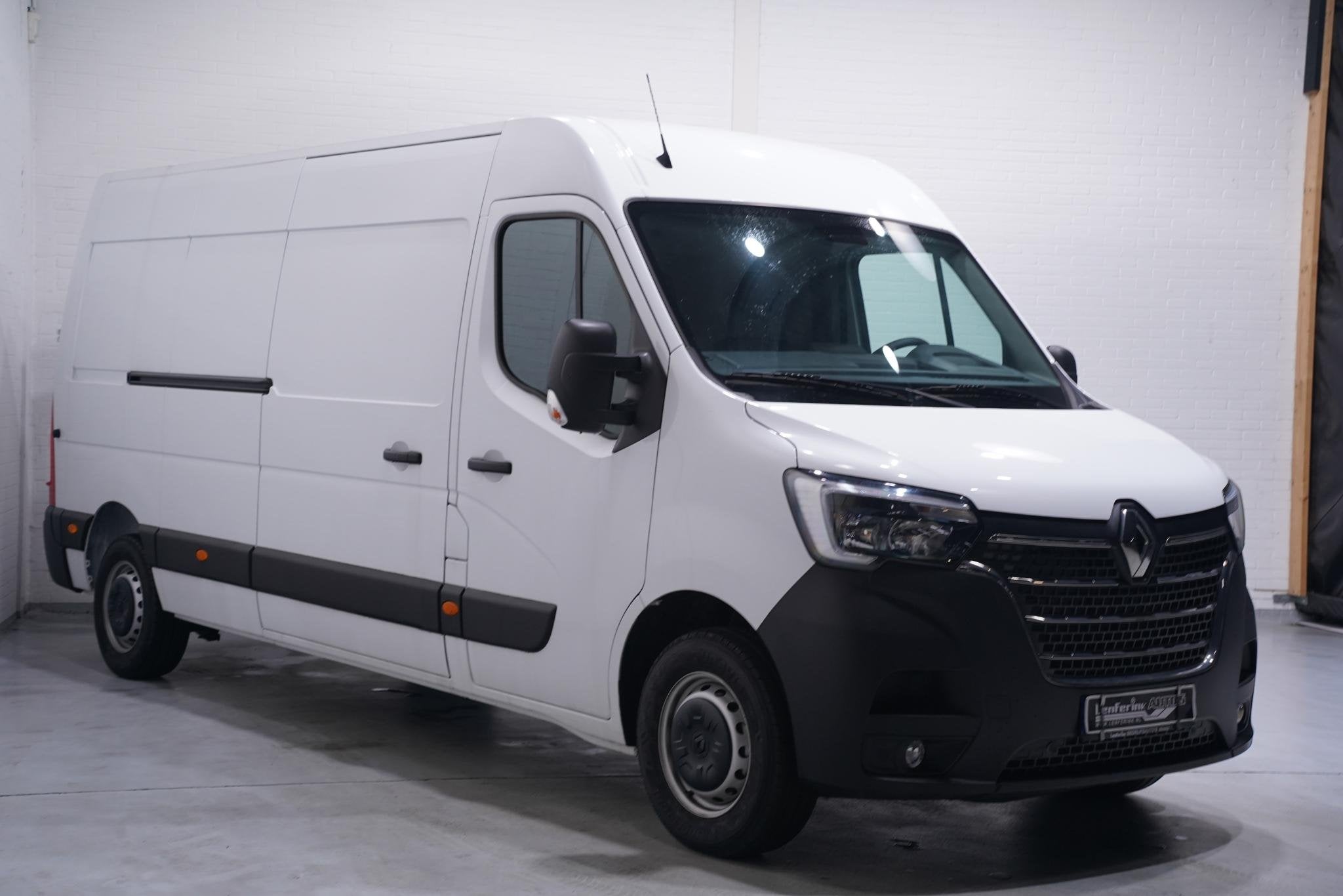 Renault Master 2.3 dCi 135 pk L3H2 Navi v.a. 388,- p/mnd Air, Auto's, Voorwielaandrijving, Gebruikt, 4 cilinders, Renault