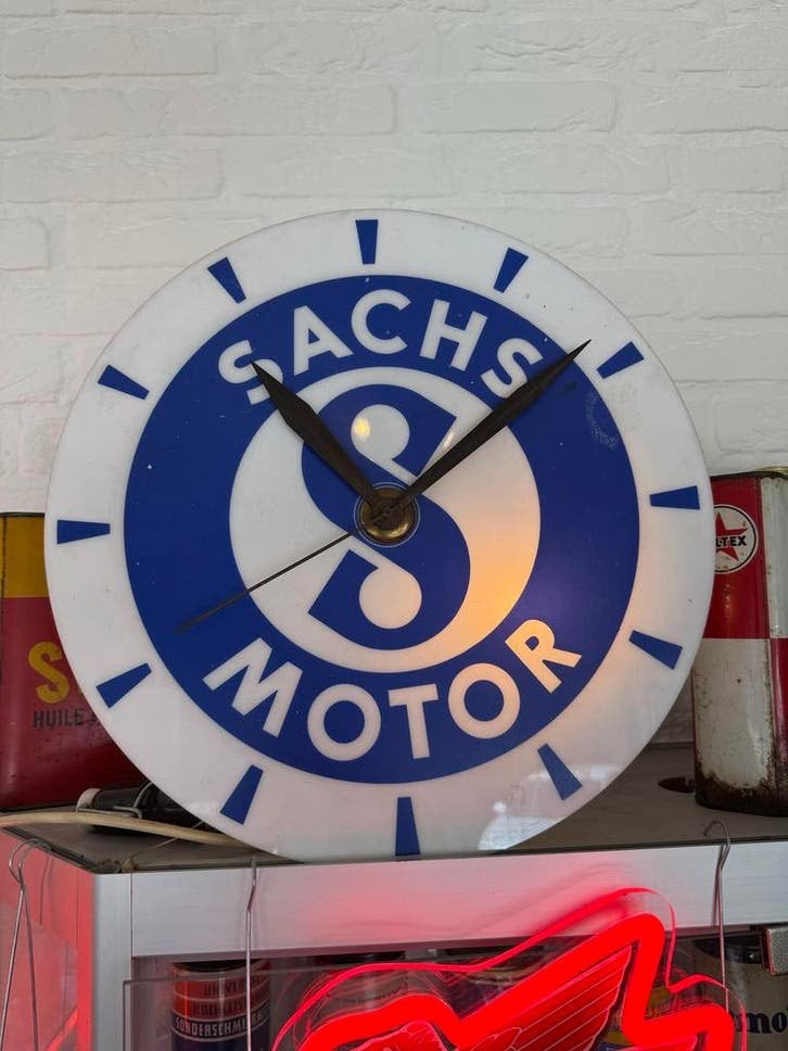 Vintage Sachs Motor Lichtreclame Klok, Gebruikt, ., Lichtbak of (neon) lamp, Ophalen of Verzenden