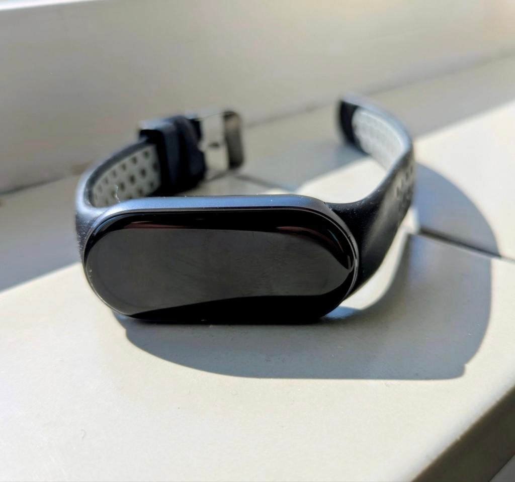 Xiaomi Smart Band 9 – Like New + FREE Extra Band!, Zwart, Zo goed als nieuw, Waterdicht, Android