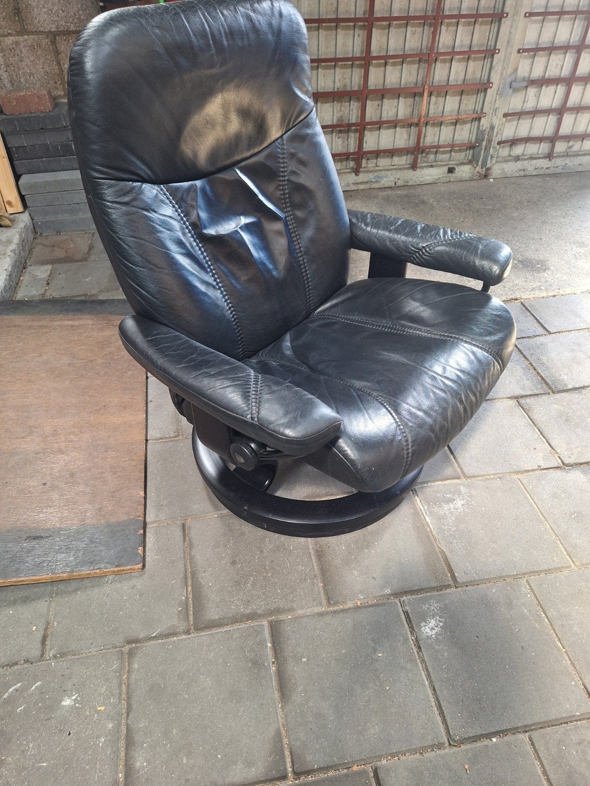 Stressless relaxfauteuil zwart leer, Ophalen, Zo goed als nieuw, Zwart