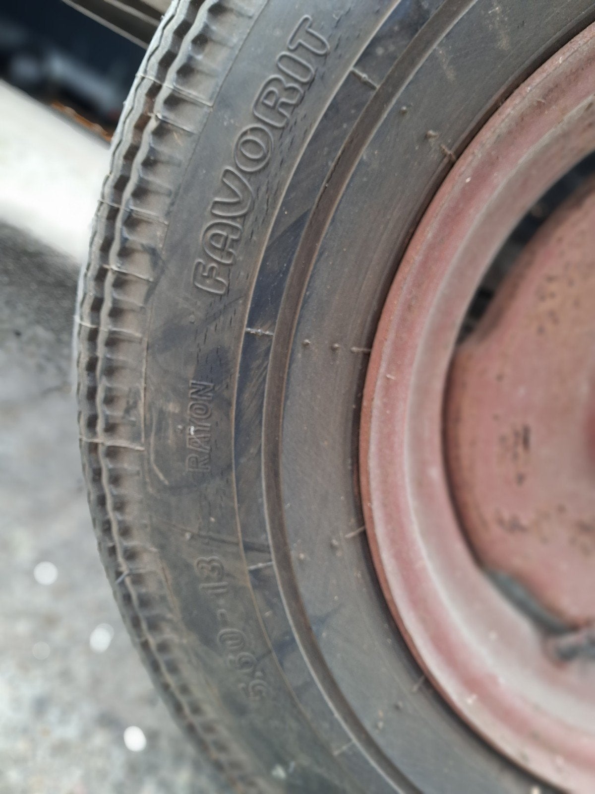 Semperit Favorit 5.60-13 banden en velgen, Auto-onderdelen, Banden en Velgen, Overige, Gebruikt, 13 inch, Overige