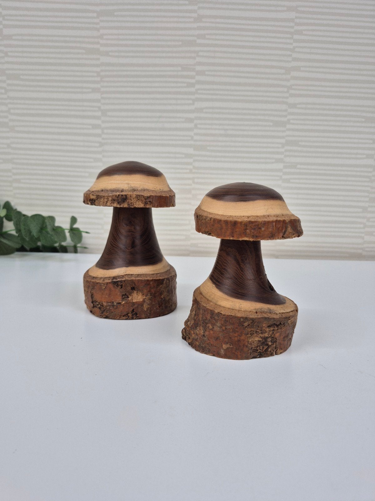 Vintage handgedraaide houten paddestoelen met bast., Ophalen of Verzenden, ., ., .