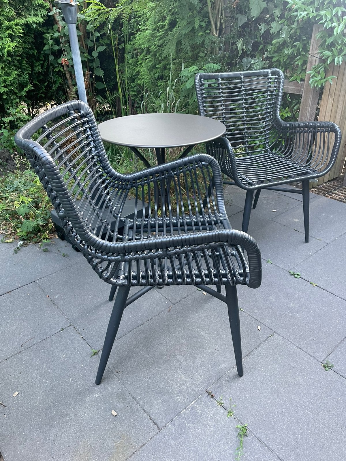 2 x tuin/terras/balkon stoel, zwart gevlochten kuip ZGAN, Ophalen, Zo goed als nieuw, Kunststof