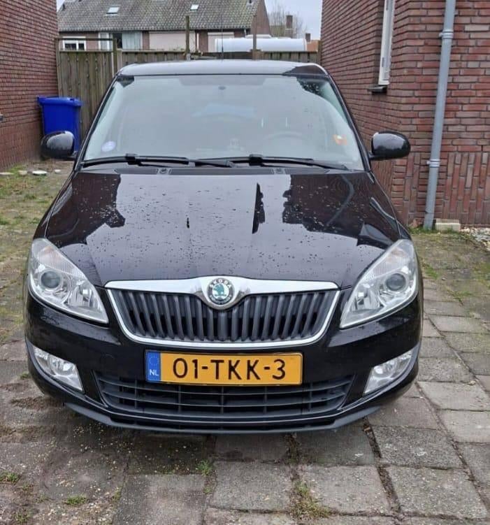 Skoda Fabia 1.2 TSI 63KW 2012 Zwart, Auto's, Voorwielaandrijving, Euro 5, Stof, 40 €/maand