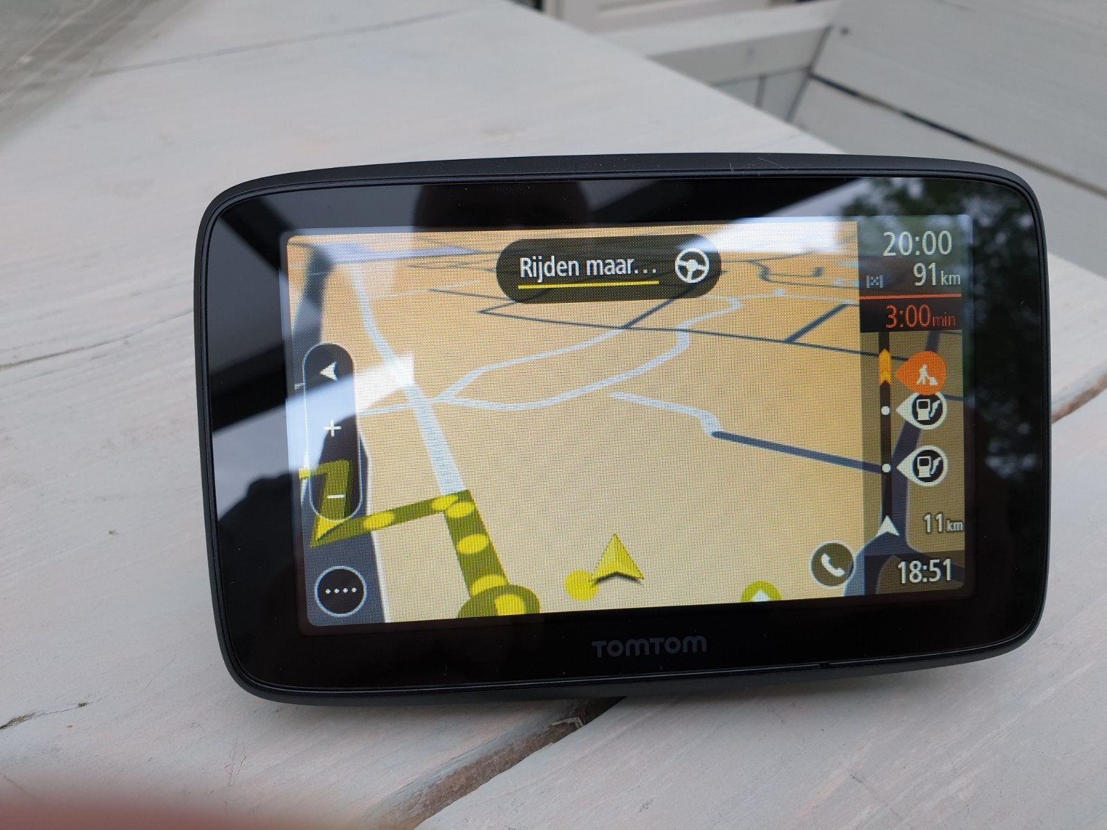 Tomtom GO 520 WiFi Wereld gratis updates verkeer flitspalen, Ophalen of Verzenden, Zo goed als nieuw
