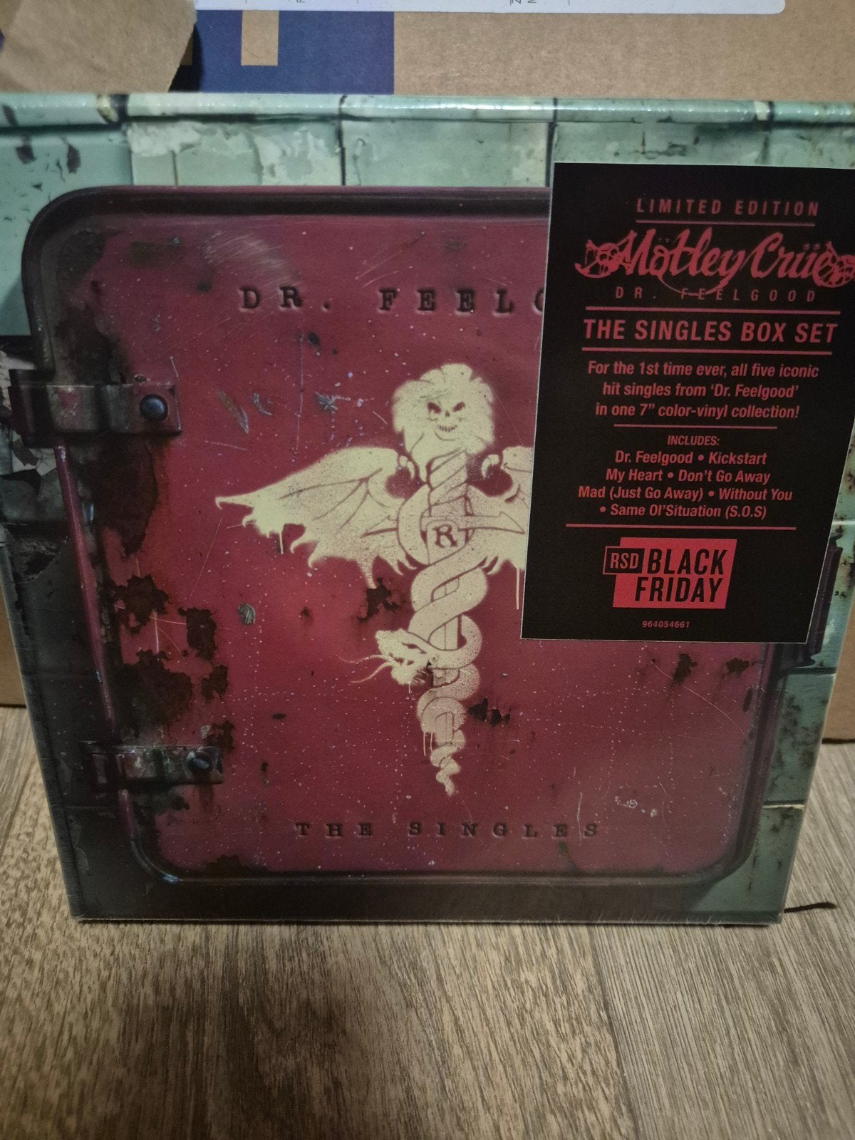 Motley cruë  record store day exclusive vinyl lp single box, Cd's en Dvd's, Vinyl | Hardrock en Metal, 7 inch, 1980 - 1989, Ophalen of Verzenden