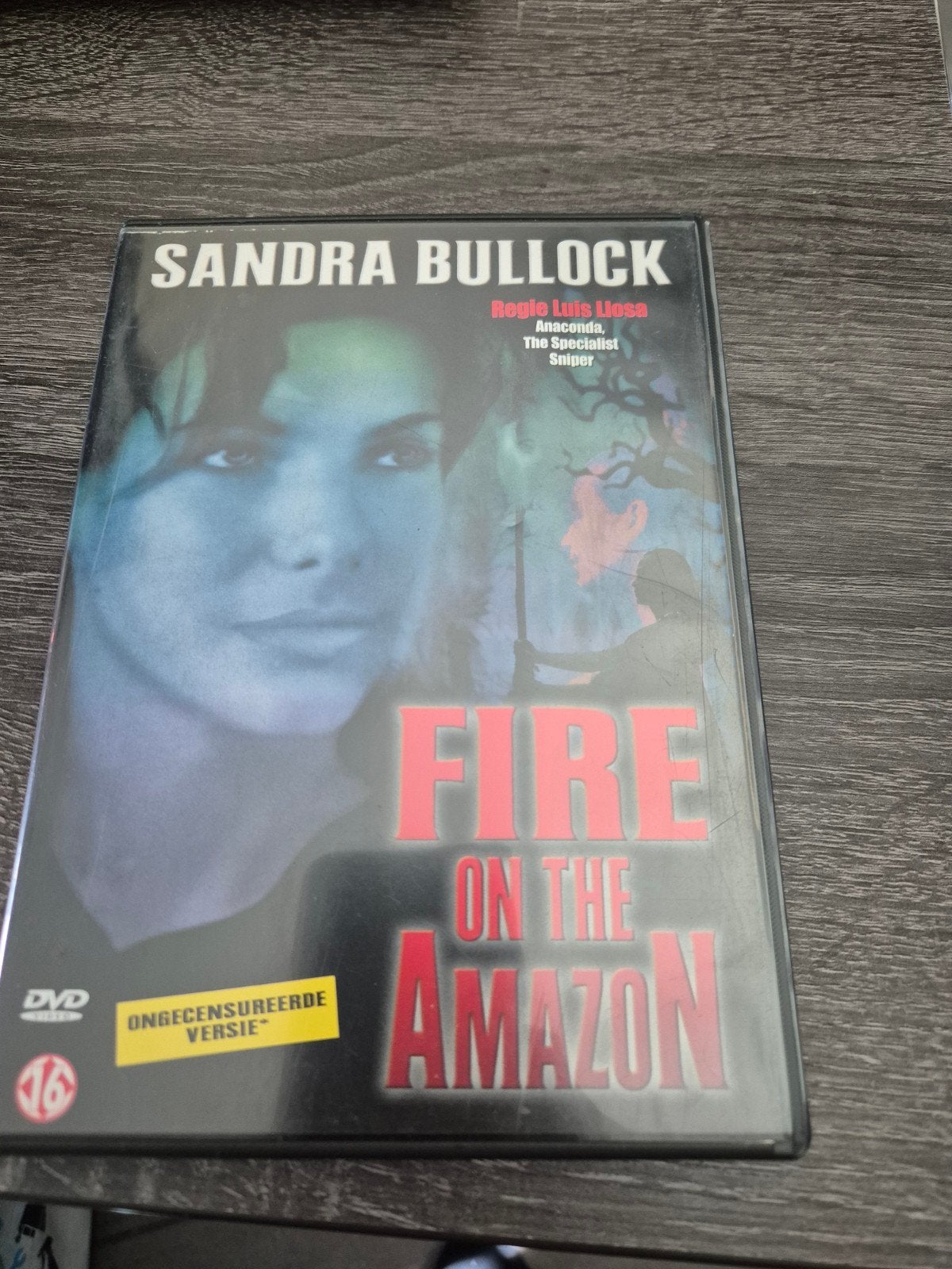 fire on the amazon, Alle leeftijden, Ophalen of Verzenden, Zo goed als nieuw, Overige gebieden