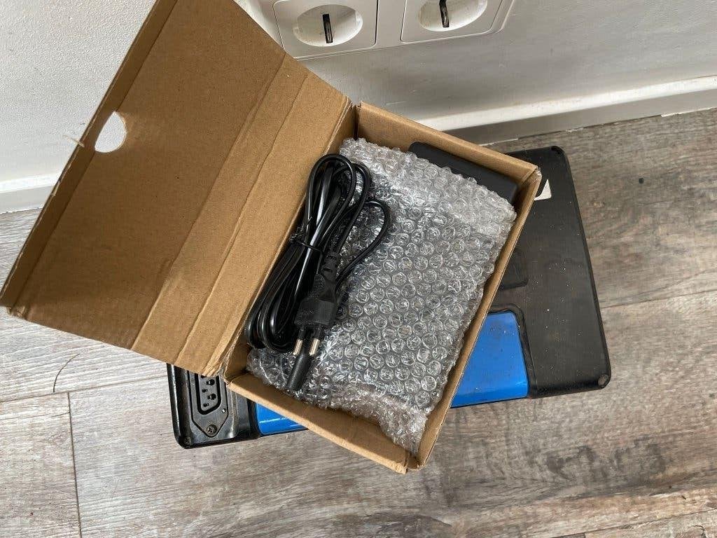 Nieuwe 250W lader voor alle modellen NIU 60 Volt, Verzenden, Nieuw, Overige typen, Overige merken