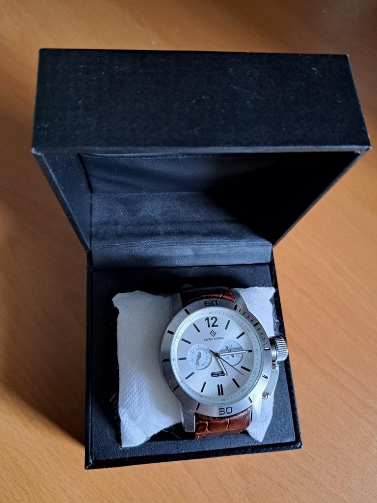 Alpha Sierra Herenhorloge - Zo goed als nieuw, Sieraden, Tassen en Uiterlijk, Horloges | Heren, Ophalen of Verzenden, Zo goed als nieuw