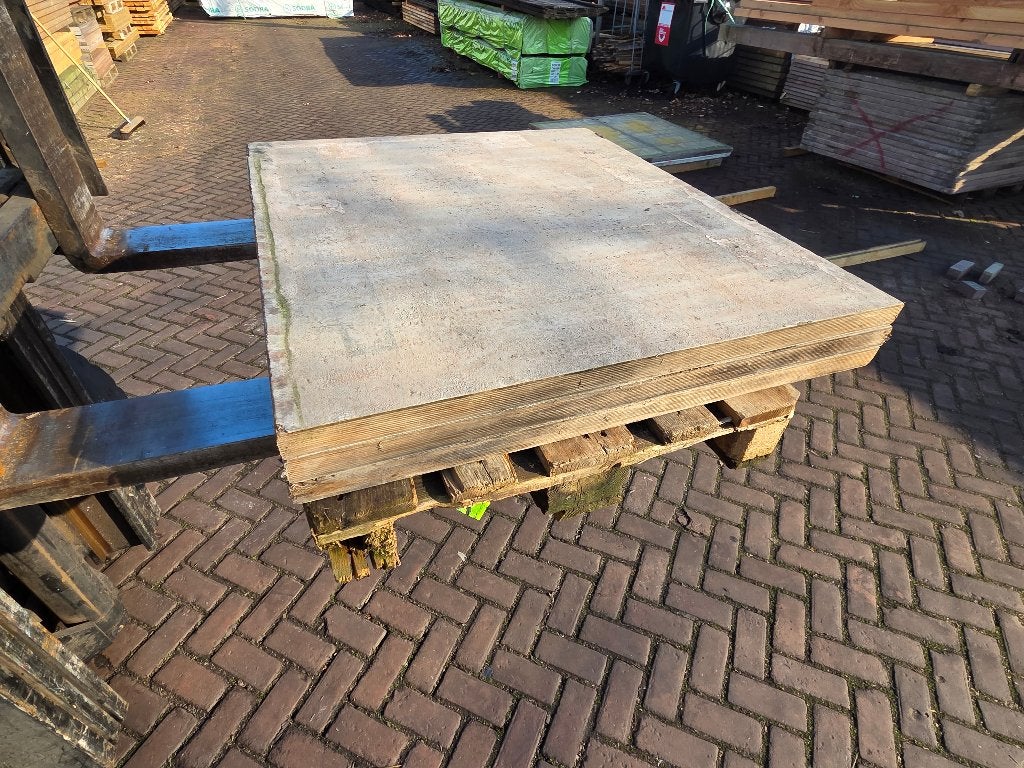 3 Multiplex Steenschotten 100 x 112 x 4.2 cm - nr: D73