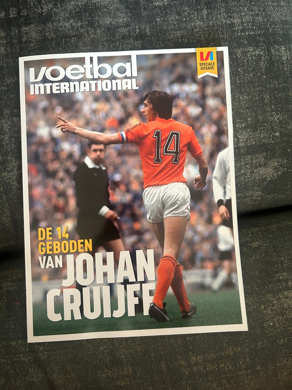 JOHAN CRUIJFF VI speciale uitgave €9,99 incl verzendkosten, Ophalen of Verzenden, Nieuw, Ajax, Boek of Tijdschrift