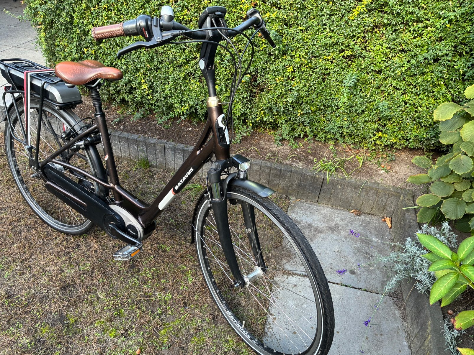 Batavus milano met bosch middenmotor, Ophalen, Batavus, Zo goed als nieuw, 47 tot 51 cm