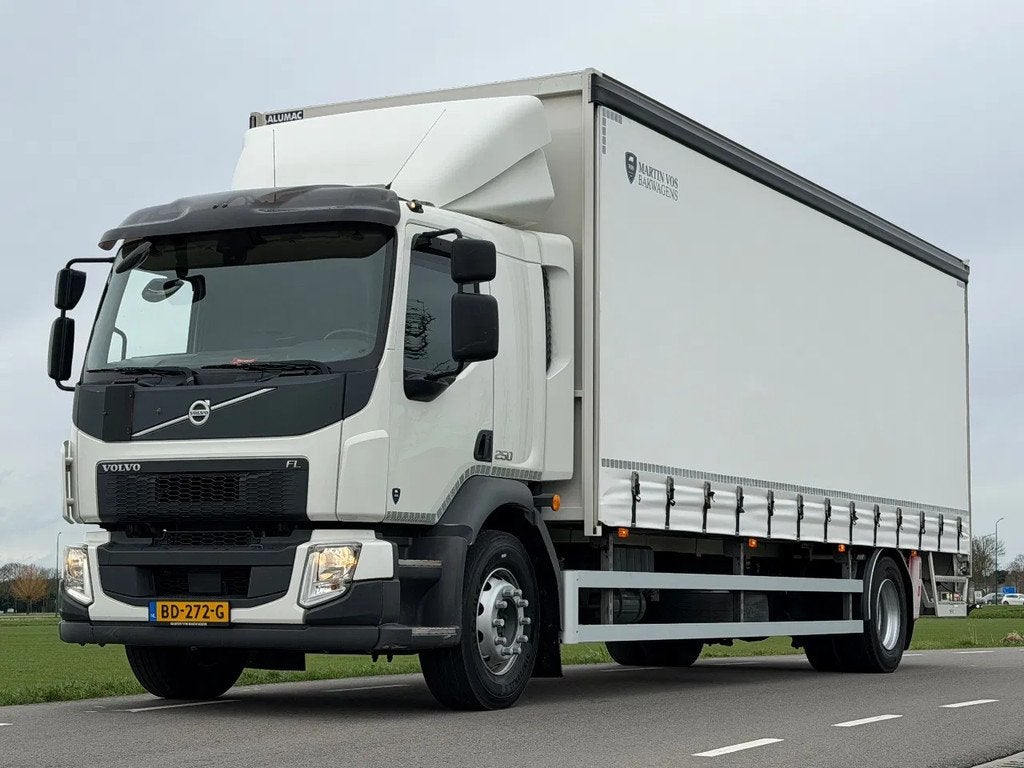 Volvo FL FL250.18 EURO6. 11-2020 Schuifzeil Bakwagen met Laa, Automaat, Achterwielaandrijving, Euro 6, Elektrische ramen