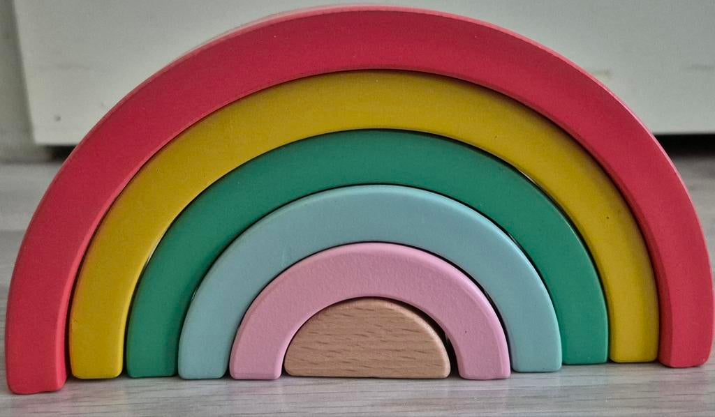Hema houten regenboog, Ophalen, Zo goed als nieuw