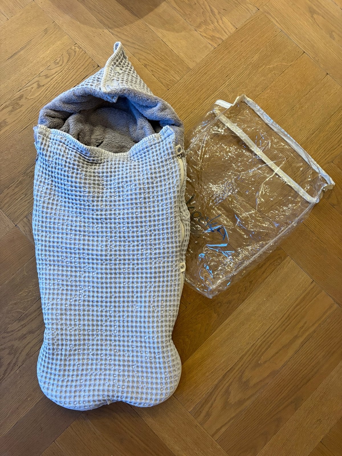 Koeka voetenzak voor buggy of kinderwagen + Koeka opbergzak, Wasbaar, Gebruikt, Koeka, Ophalen of Verzenden