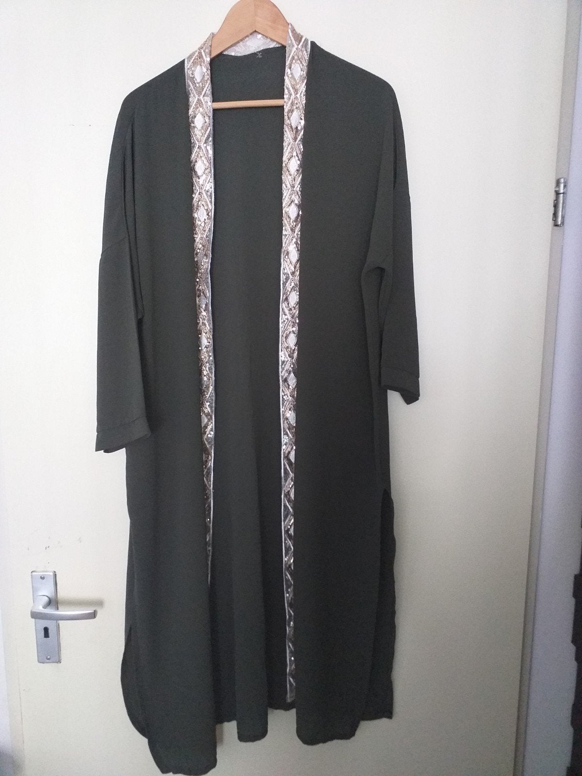Lange donkergroene kimono met gouden details, Maat 38/40 (M), Ophalen of Verzenden, Groen, Onbekend