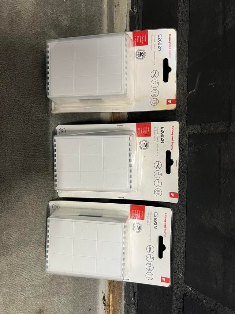 3x ongeopende Honeywell deurbel gong, Ophalen, Zo goed als nieuw
