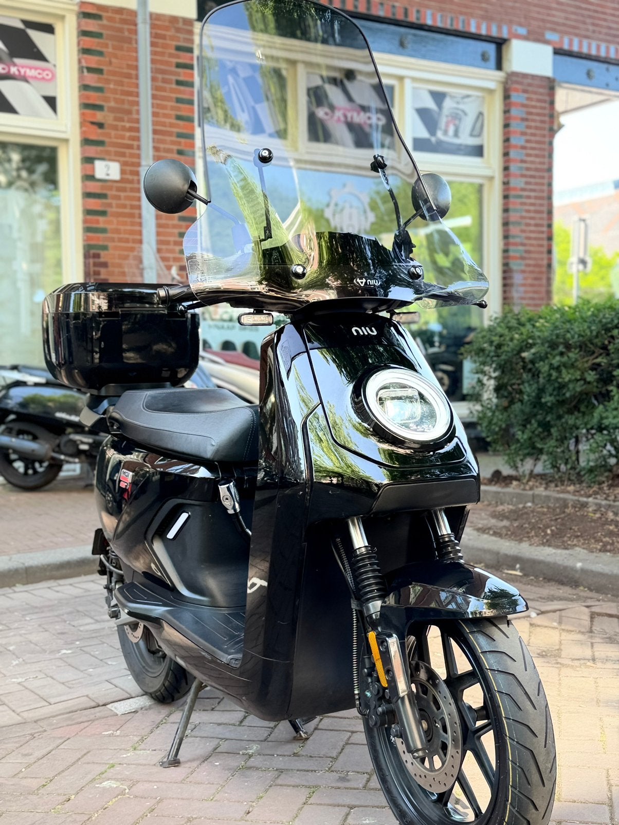 Niu mqi gt 45km/h zwart elektrische scooter weinig kilometer, Fietsen en Brommers, Brommers | Overige merken, Zo goed als nieuw