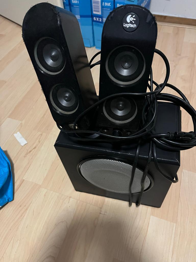 Logitech X-230 2.1 Luidsprekerset met Subwoofer, Computers en Software, Pc speakers, Ophalen, Gebruikt, Audiokanaal 2.1