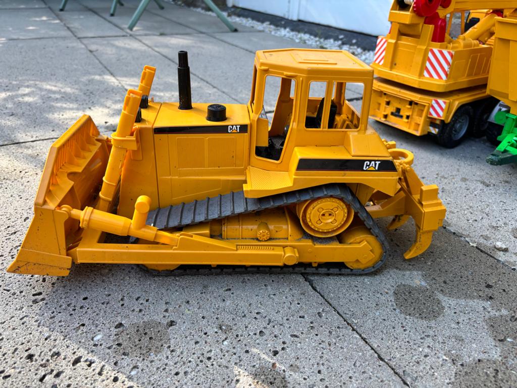 Bruder CAT Bulldozer Speelgoed, Ophalen, Gebruikt