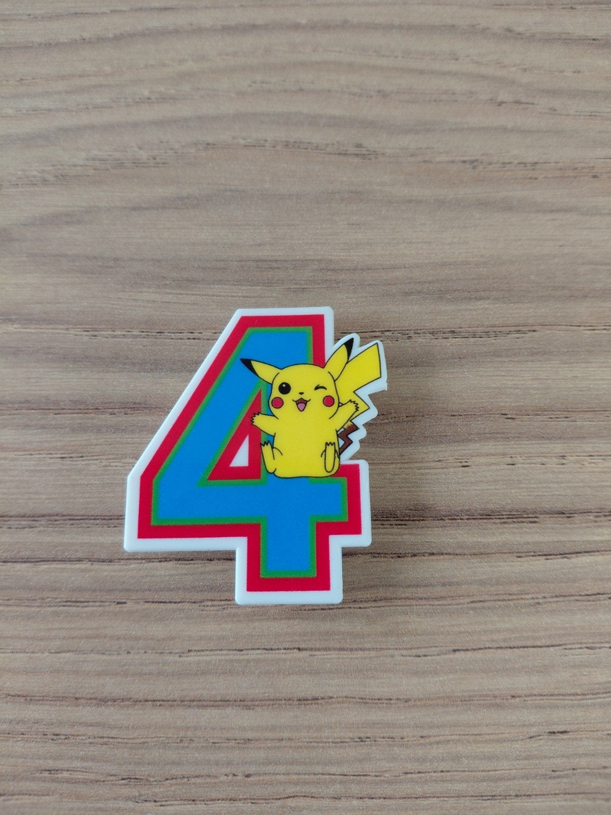 Vintage Pokémon Pikachu nummer 4 speldje, Ophalen of Verzenden, Zo goed als nieuw, Overige typen