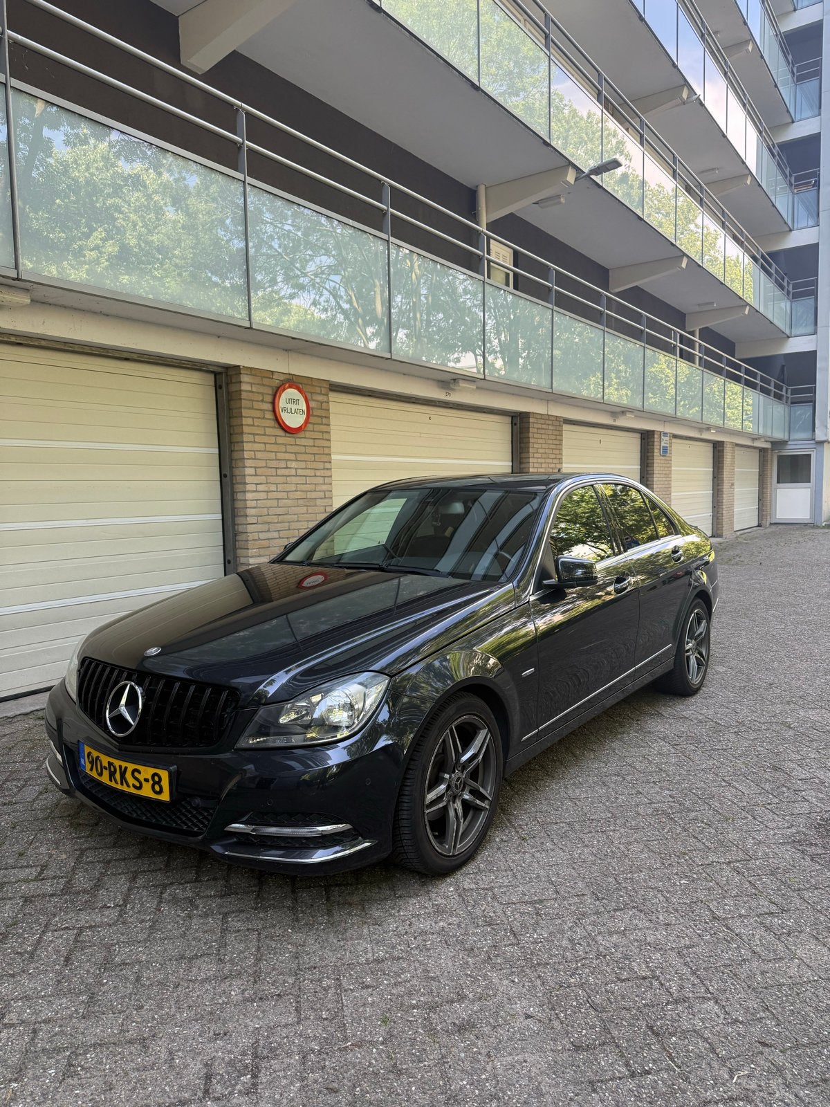 Mercedes-Benz C-Klasse C180 Aut7 2011 Full option, Auto's, Mercedes-Benz, 745 kg, 1800 kg, Origineel Nederlands, 75 €/maand