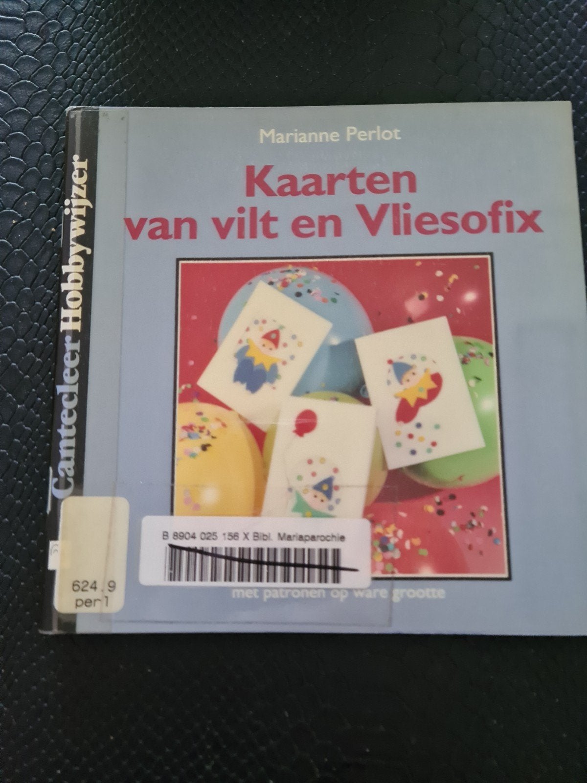 M. Perlot - Kaarten van vilt en Vliesofix, Ophalen of Verzenden, Zo goed als nieuw, M. Perlot