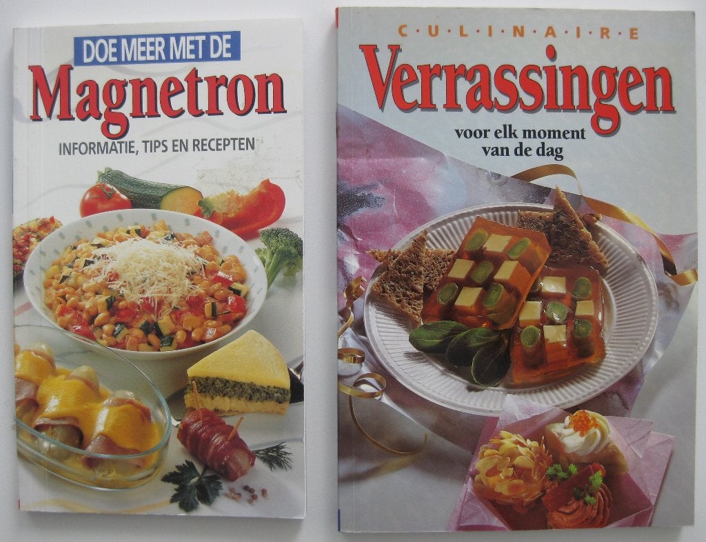 Kookboekjes: 2 stuks Verrassingen - Magnetron 2 titels, Boeken, Ophalen of Verzenden, Zo goed als nieuw