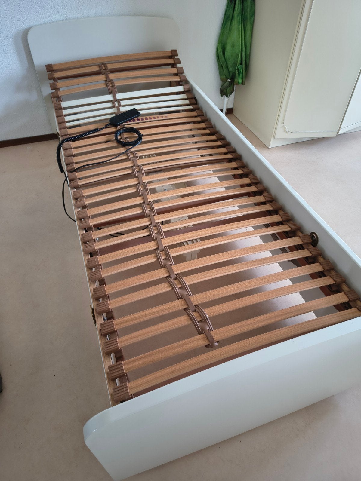 Eenpersoonsbed met verstelbare lattenbodem, Ophalen, 90 cm, Eenpersoons, Wit