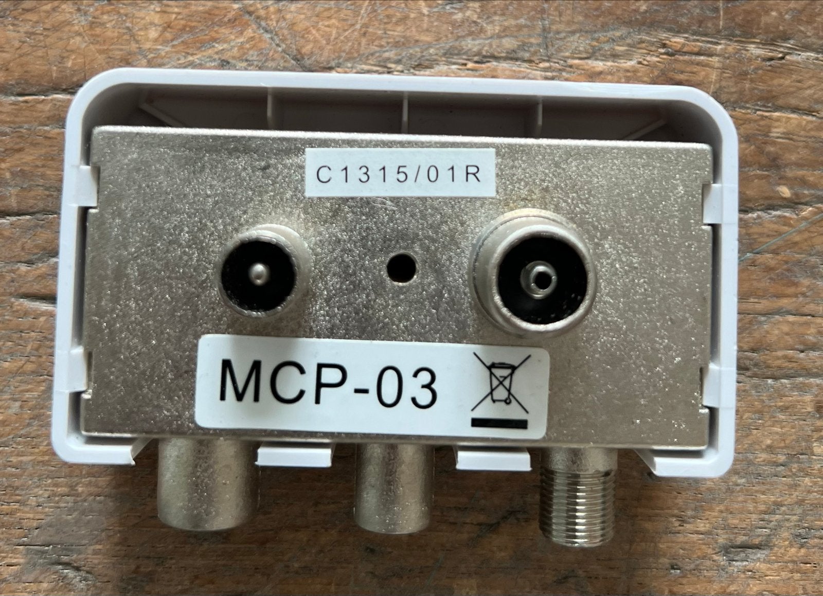 Tratec MCP-03 UPC Woonkamersplitter - Modem, TV, Radio, Ophalen of Verzenden, Zo goed als nieuw, Minder dan 2 meter, Coaxiale kabel