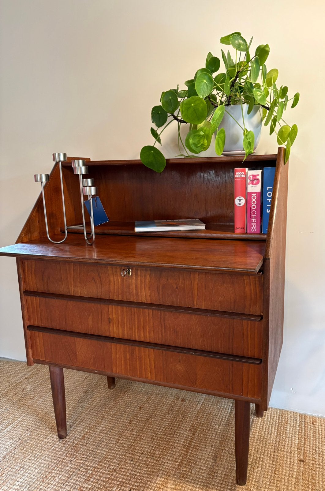 Deense secretaire / ladekast jaren 60, Hanbjerg Møbelfabrik, Ophalen, Gebruikt, Hanbjerg, Deens teak ladekast kaptafel bureau