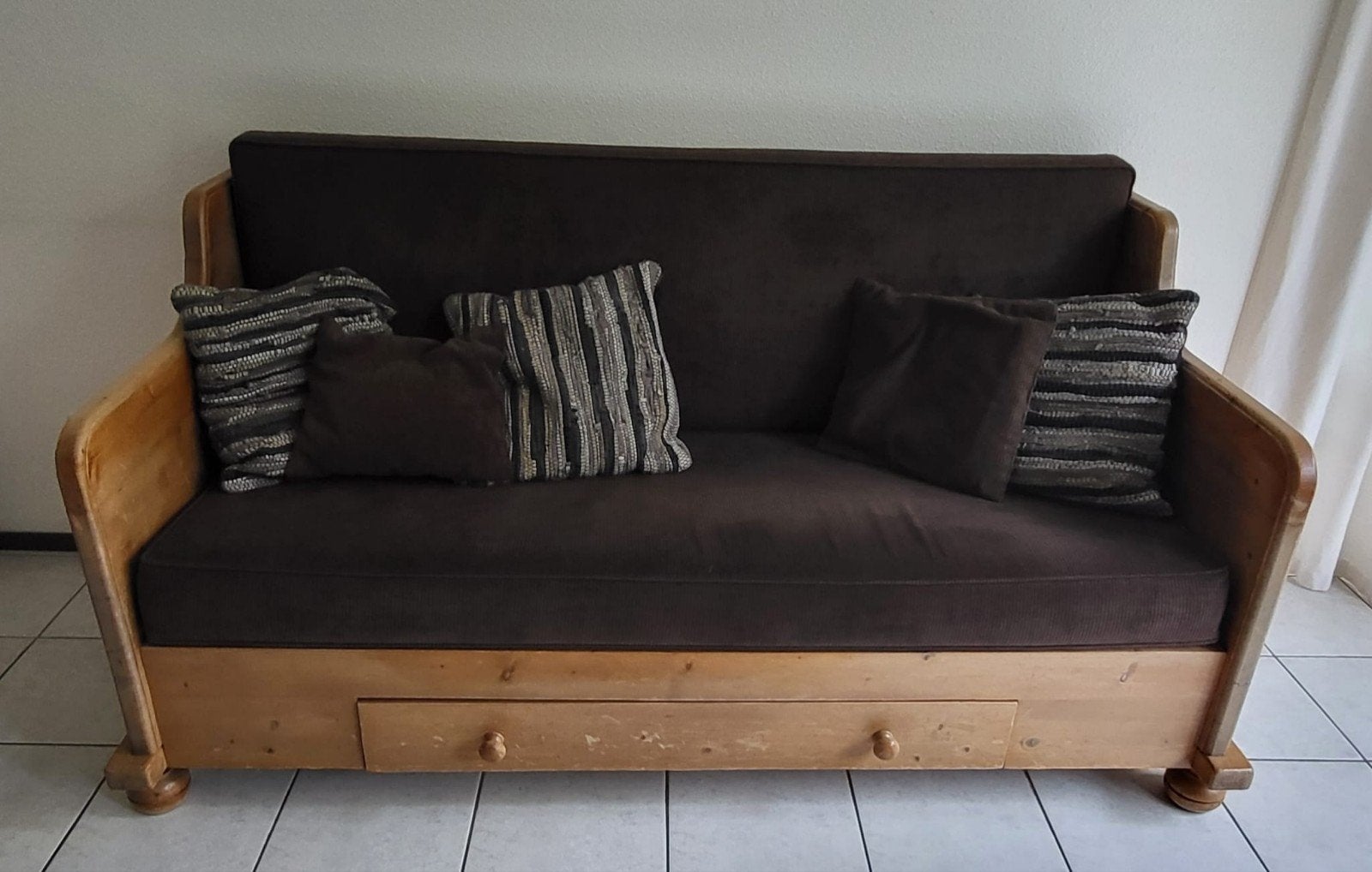 Grenenhouten bank met opbergruimte, Ophalen, Hout, Gebruikt, 150 tot 200 cm
