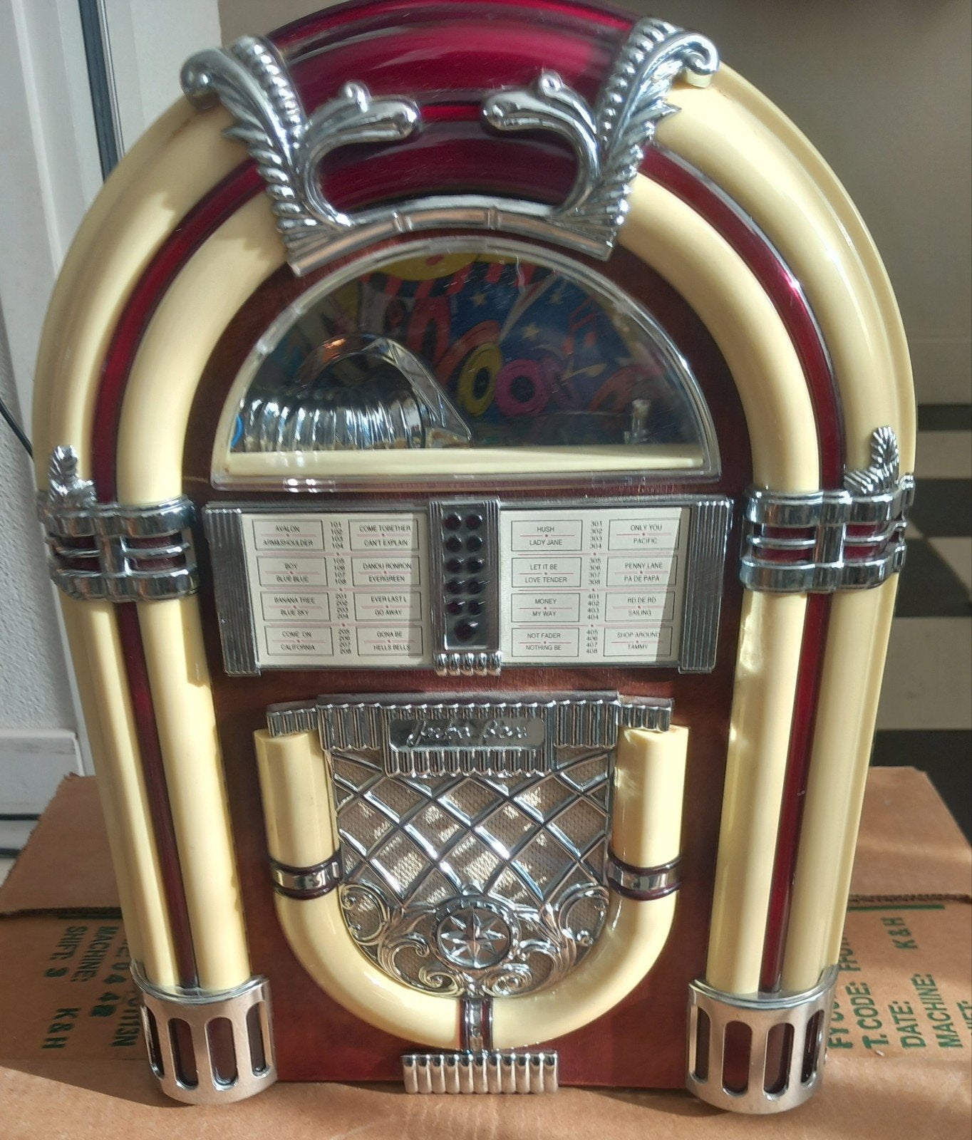 Jukebox met cassettedeck - Retro Stijl, Verzamelen, Automaten | Jukeboxen, Ophalen of Verzenden