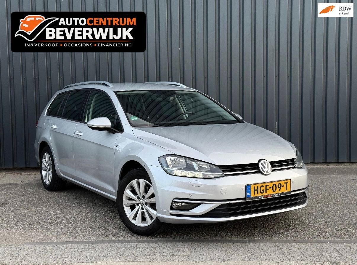 Volkswagen Golf Variant 1.0 TSI Highline 110pk Grijs 2018, Gebruikt, Handgeschakeld, 3 cilinders, Golf Variant