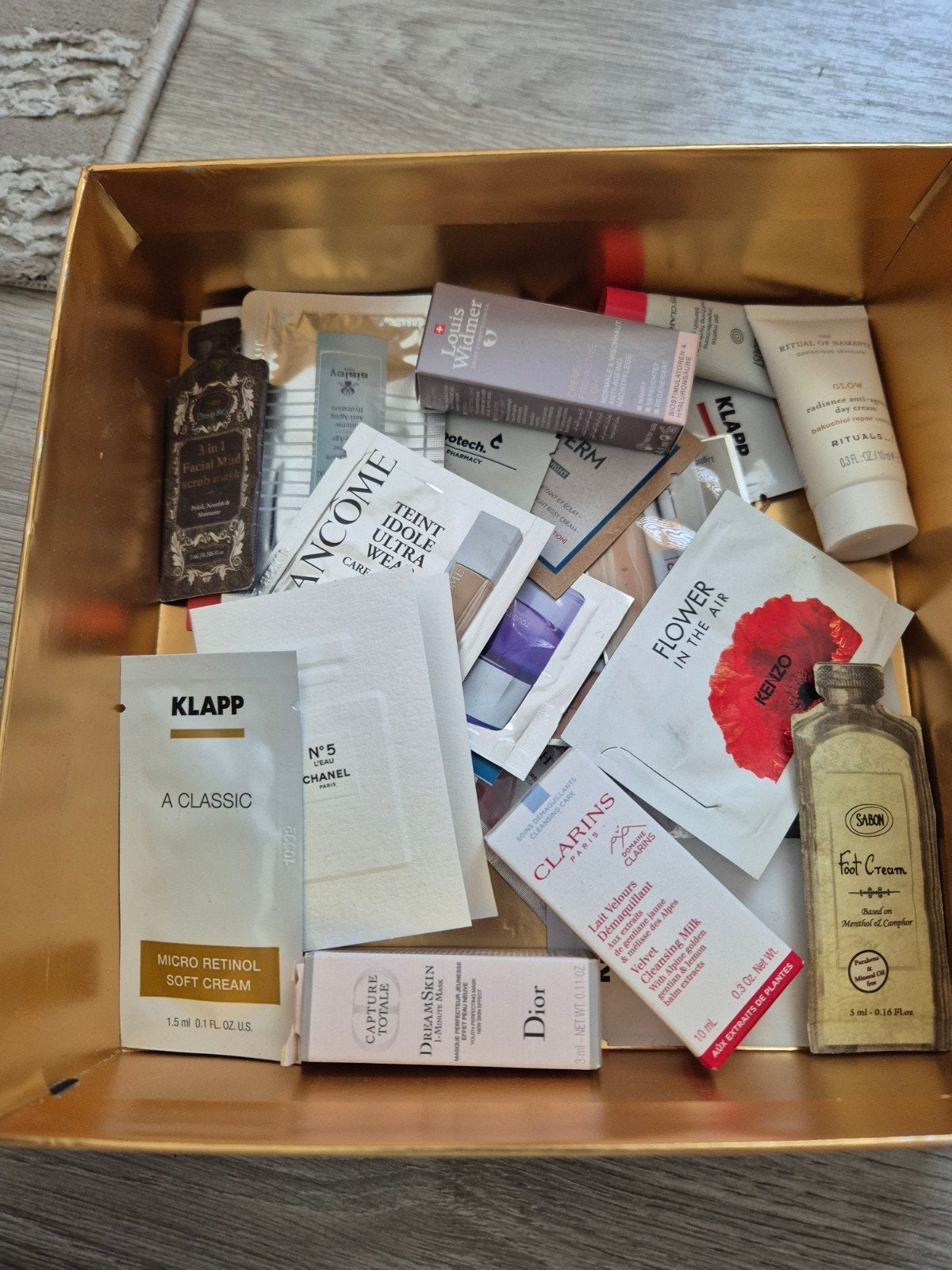 Diverse make-up en verzorgingsproducten samples, Verzenden, Nieuw, Gehele gezicht