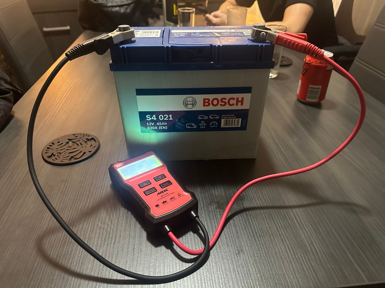 Bosch S4 021 12V 45Ah 330A Auto Accu - Zo goed als nieuw, Gebruikt, Universele onderdelen