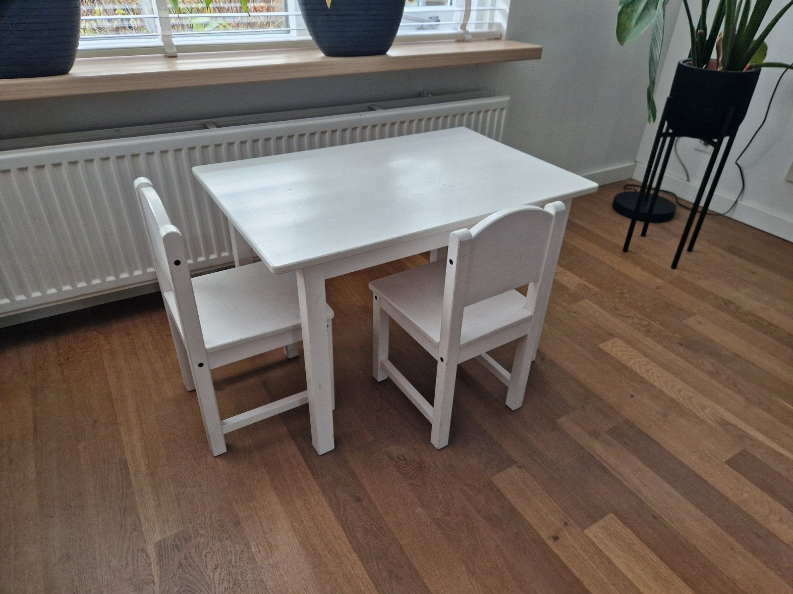 Ikea Sundvik - Kinder tafel met 2 stoeltjes - Wit, Ophalen, Gebruikt, Tafel(s) en Stoel(en)