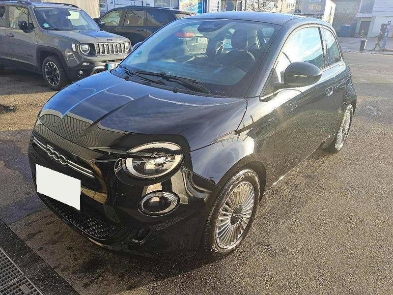 Fiat 500e 24 kWh / KOMT BINNEN /, Auto's, Automaat, Gebruikt, Zwart, 95 pk