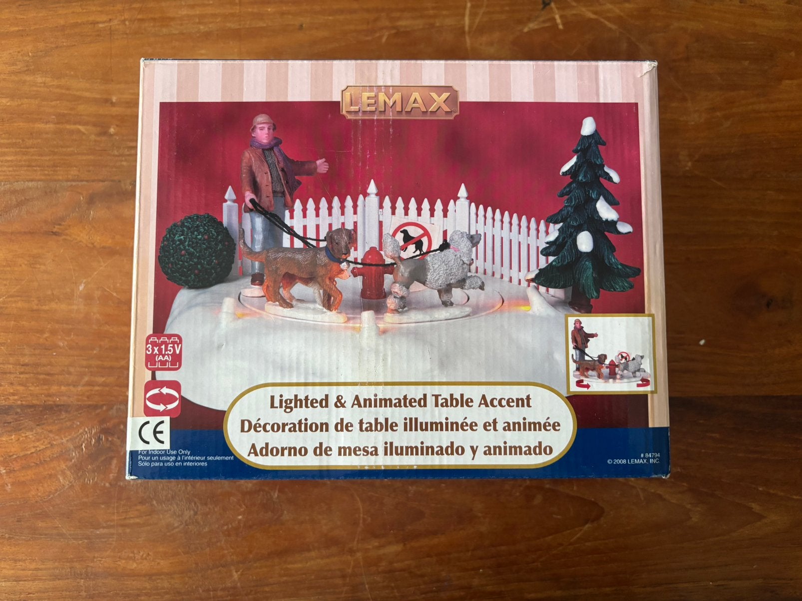 Lemax Dog Walker (#84794) (Norman Rockwell, 2008), Diversen, Ophalen of Verzenden, Gebruikt